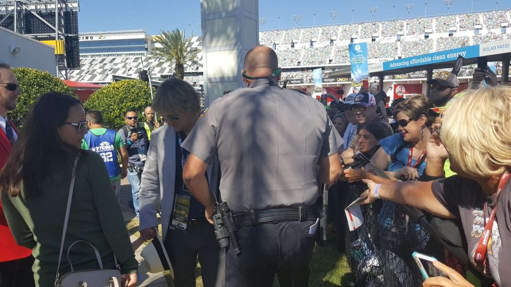 owen-wilson-daytona-500