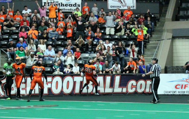 Beef Fall To Bombers In 47-33 Shootout